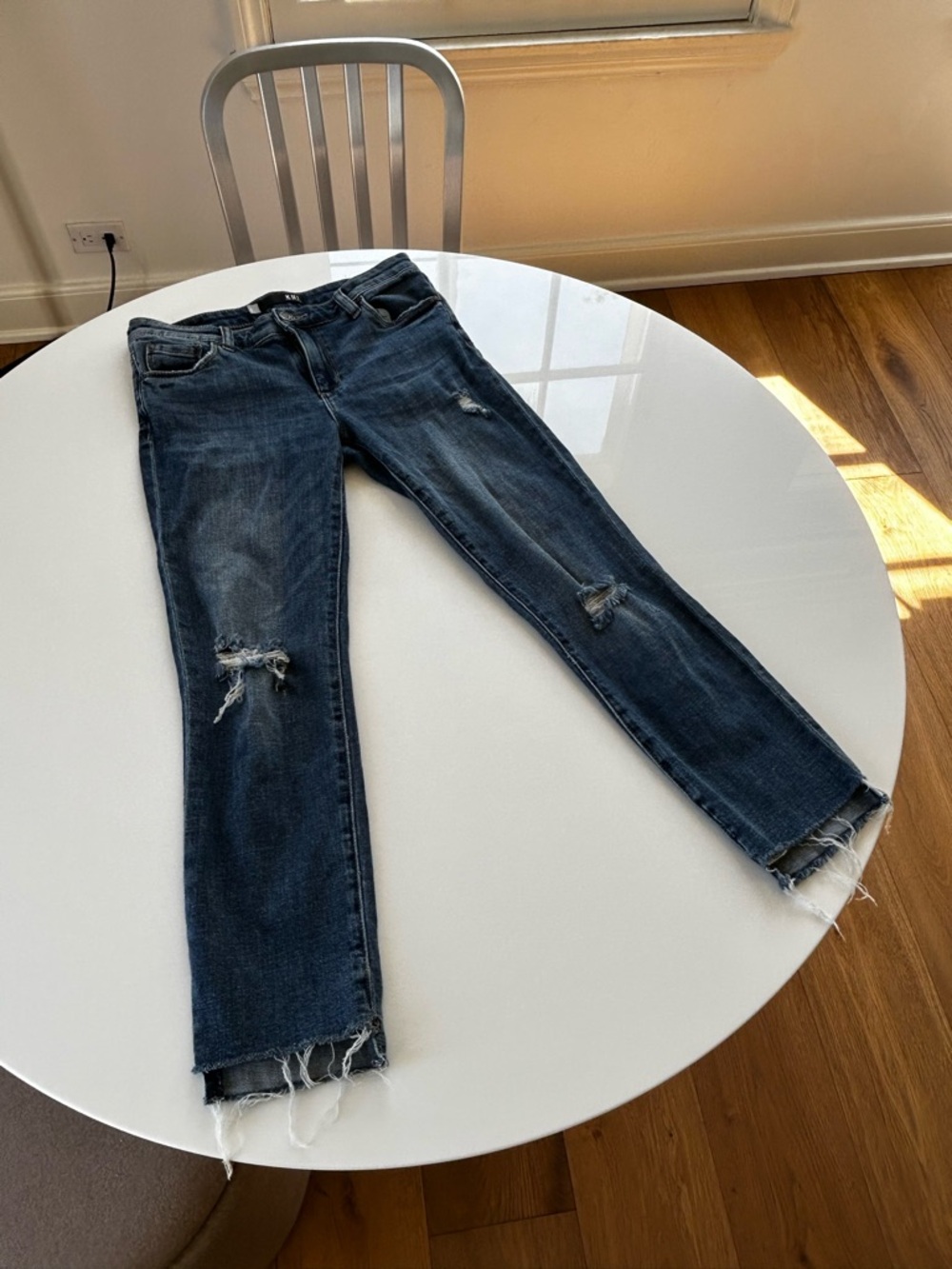 KUT from the Kloth Reese ankle straight-leg jeans